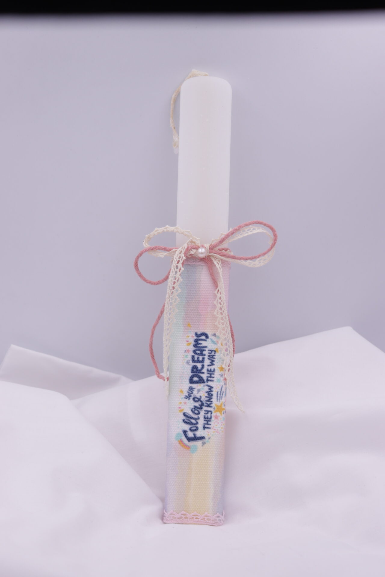 Πασχαλινή χειροποιήτη λαμπάδα "Follow your deams they know the way"