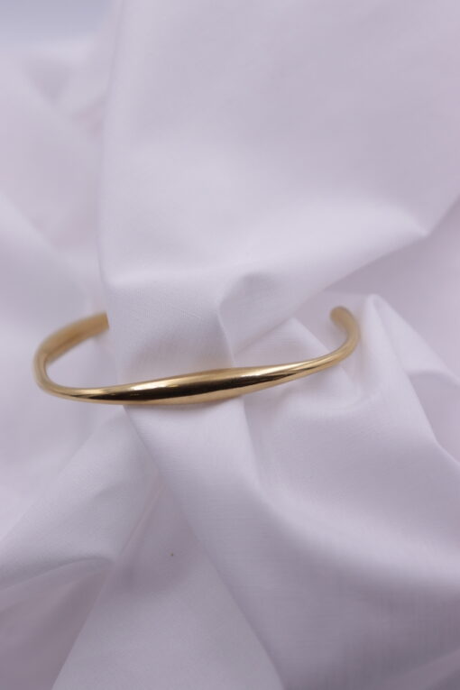 Square gold cuff βραχιόλι