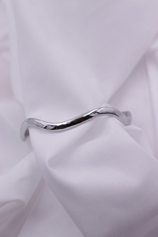 Curvy silver cuff βραχιόλι
