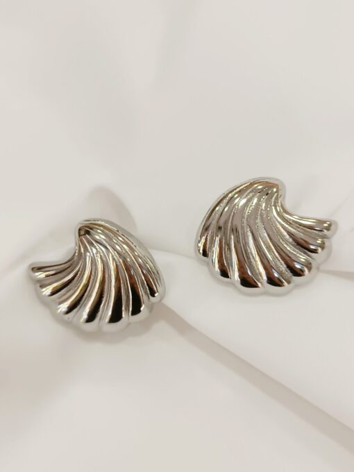 Fan silver