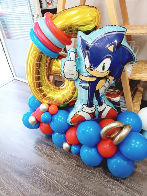Sonic σύνθεση για γενέθλια