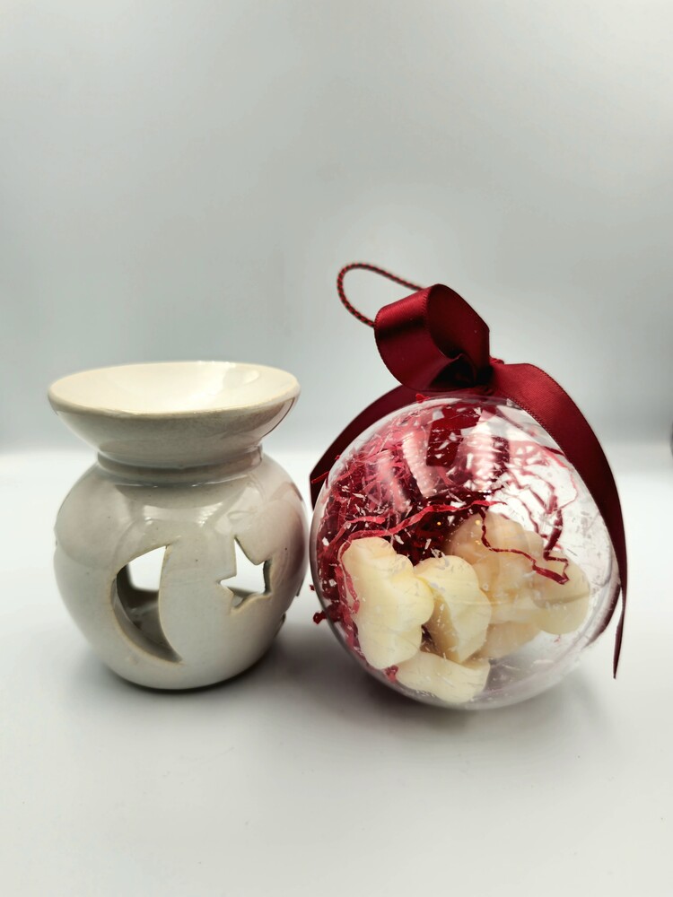 Σετ wax melts κανέλα-πορτοκάλι σε χριστουγεννιάτικη μπάλα και καυστήρα